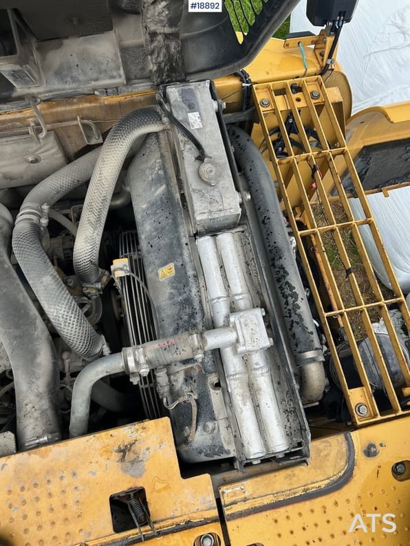 2001 Komatsu PC240LC-6K Crawler Excavator