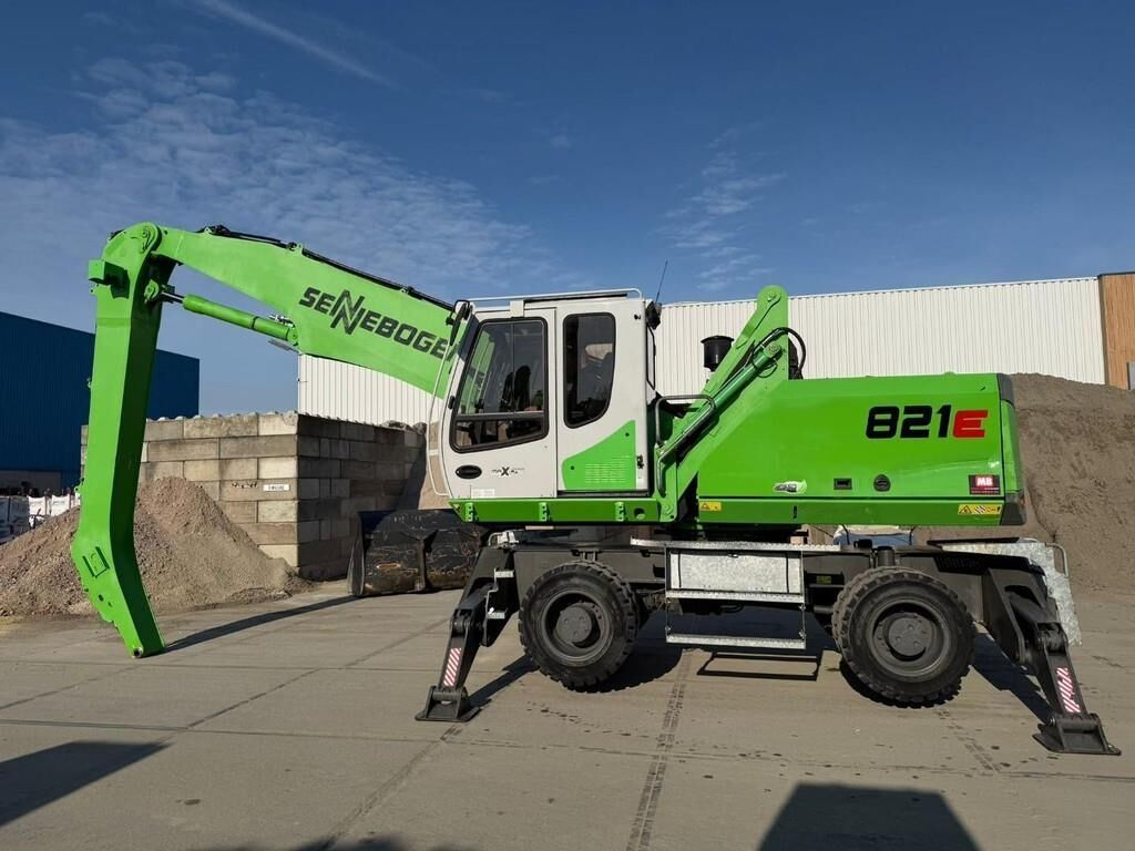 2016 Sennebogen 821M E Material Handler
