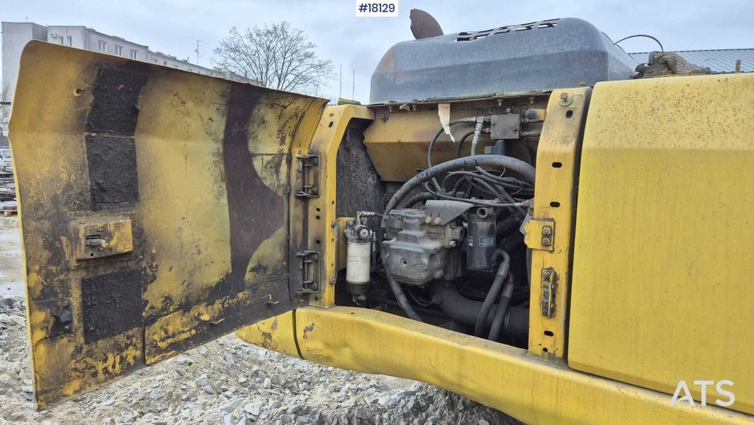 2006 Komatsu PC240LC-8 Crawler Excavator
