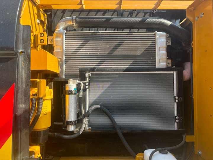2020 Caterpillar 320CL Crawler Excavator