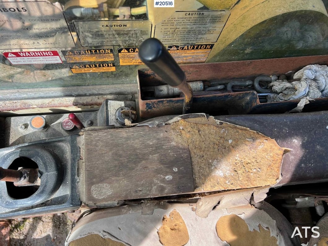 1998 Komatsu PC200-3 Crawler Excavator