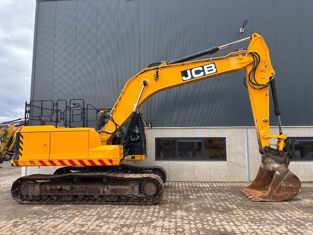 2018 JCB 220X Crawler Excavator