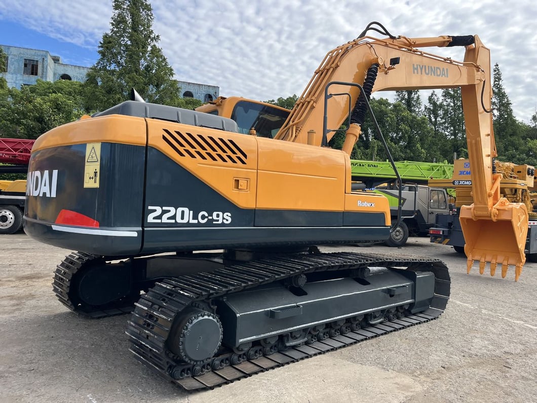 2024 Hyundai R220LC-9S Crawler Excavator