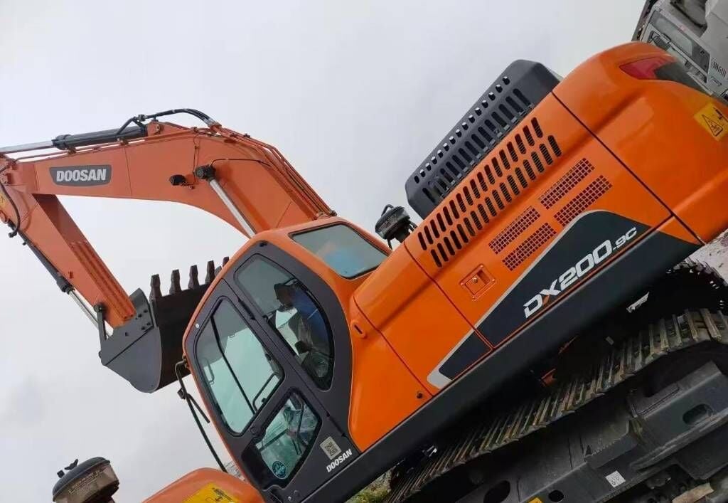 2025 Doosan DX 200 Crawler Excavator
