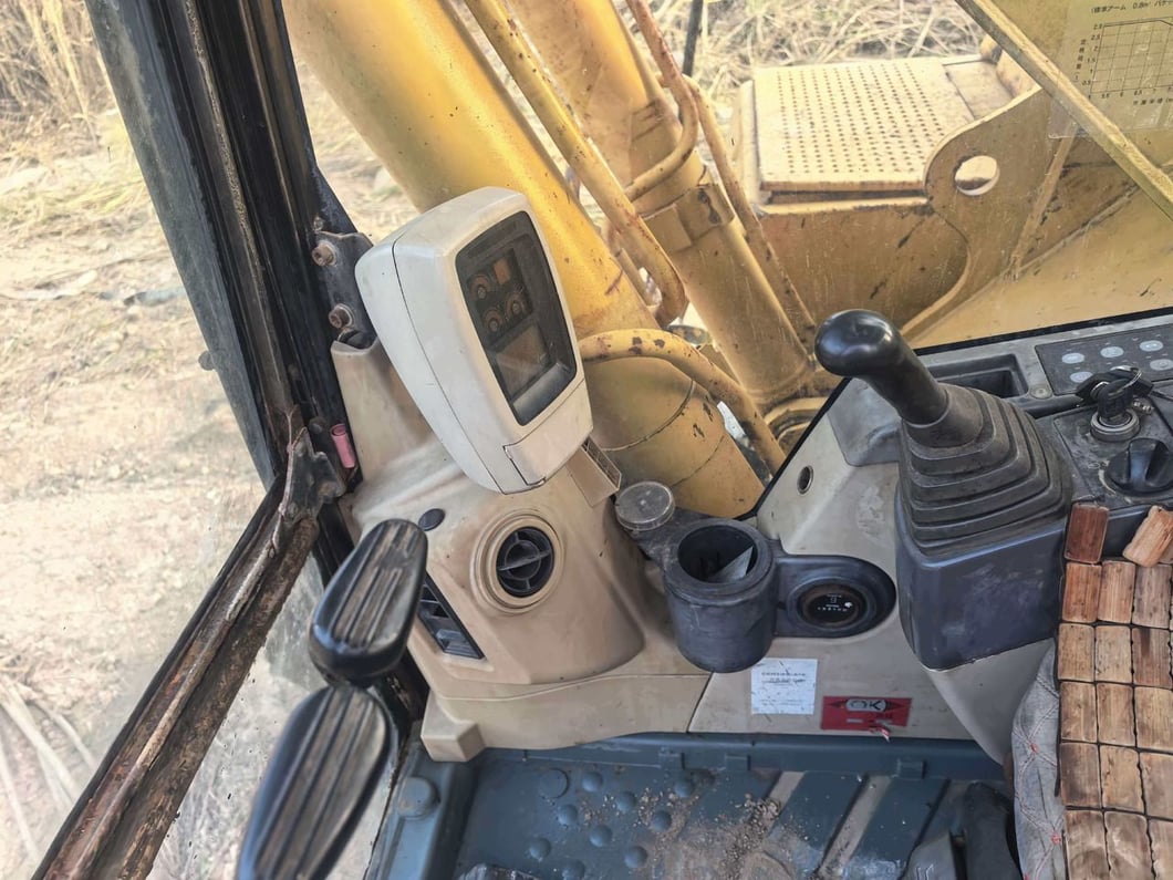 2011 Caterpillar 320C Crawler Excavator