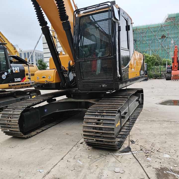 2022 Hyundai R220LC-9S Crawler Excavator