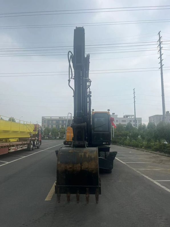 2023 Hyundai R210W Wheel Excavator