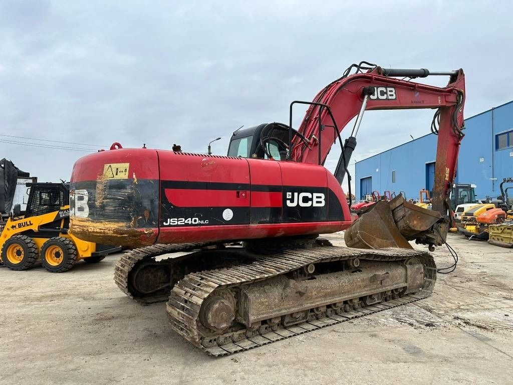 2010 JCB JS240NLC Crawler Excavator