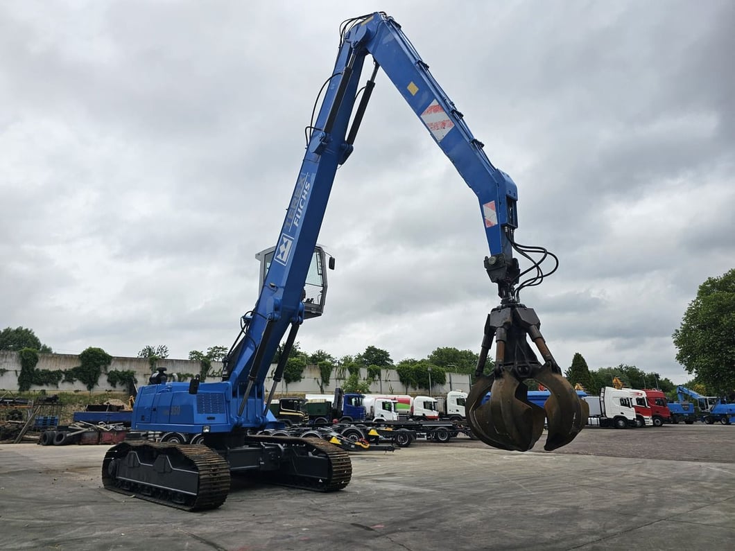 2003 Fuchs RHL 350 Material Handler