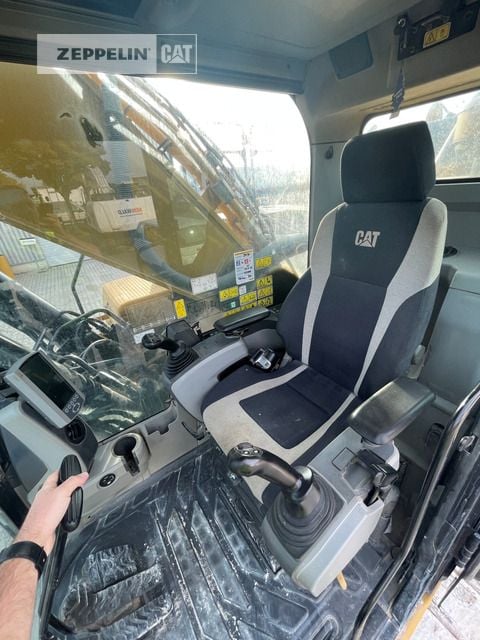 2019 Caterpillar 352F Crawler Excavator