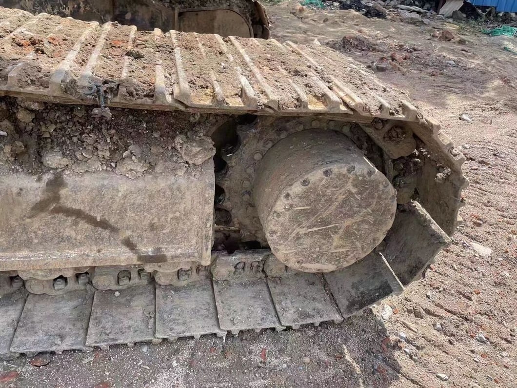 2024 JCB JS220LC Crawler Excavator