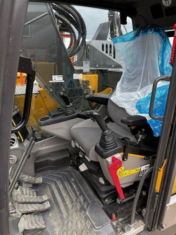 2017 Volvo ECR235EL Crawler Excavator