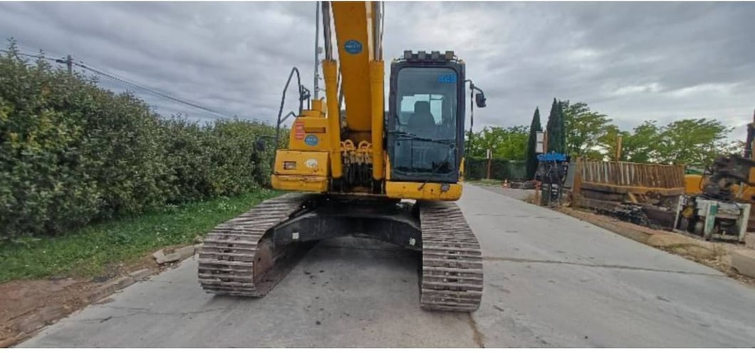 2017 Komatsu HB215LC-2 Crawler Excavator