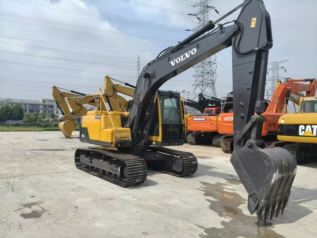 2023 Volvo EC140DL Crawler Excavator