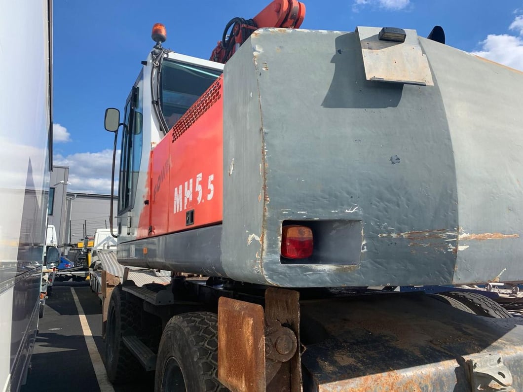 2001 O&K MH 5.5 Wheel Excavator