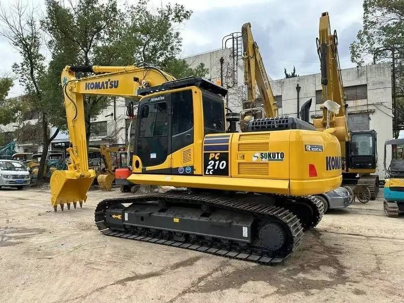 2022 Komatsu PC210-8 Crawler Excavator