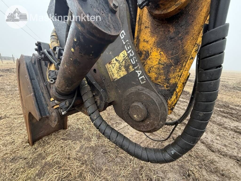 2012 JCB JZ235LC Crawler Excavator