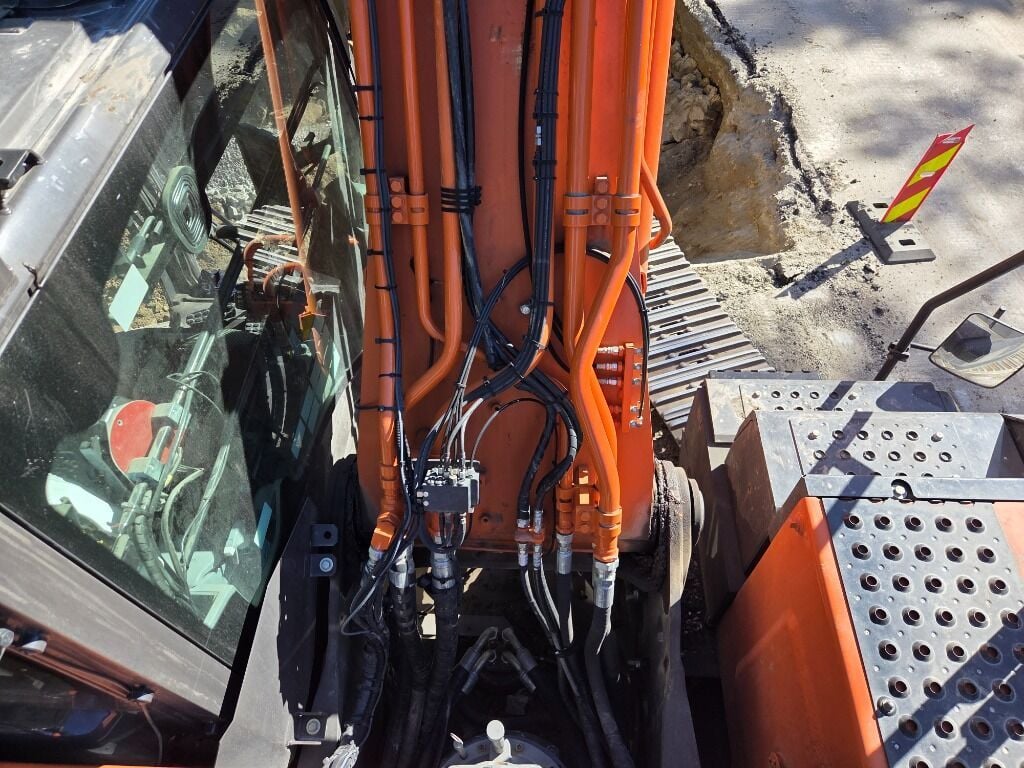 2023 Hitachi 300 LC Crawler Excavator