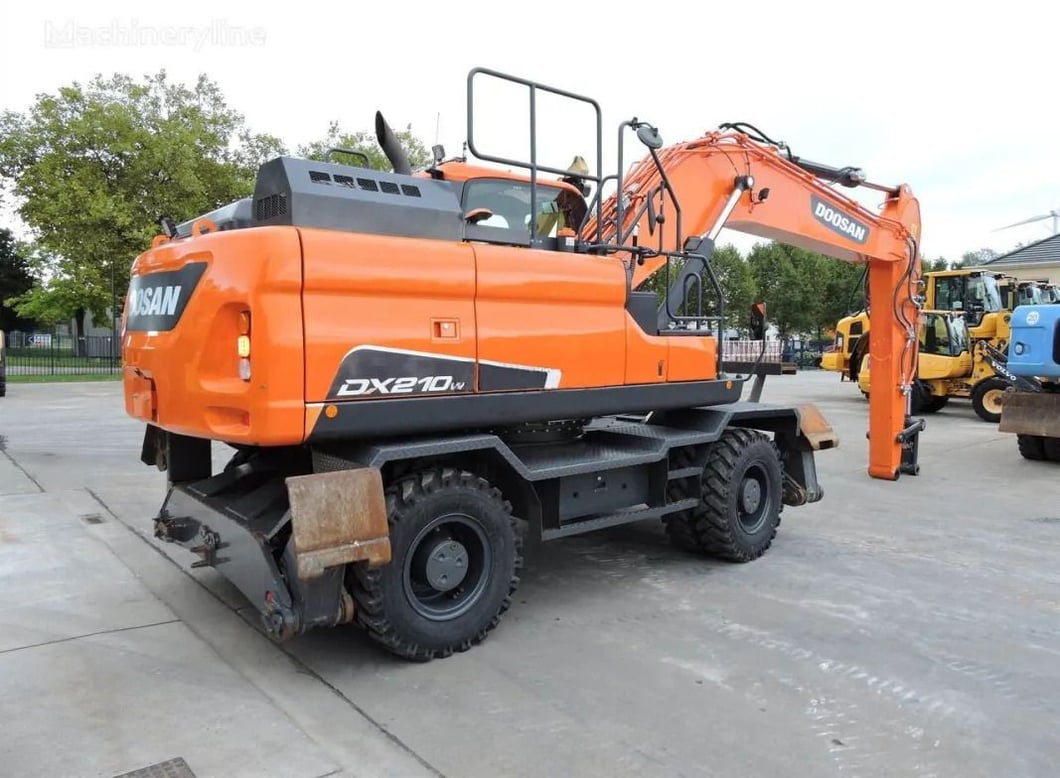 Doosan DX210W Wheel Excavator