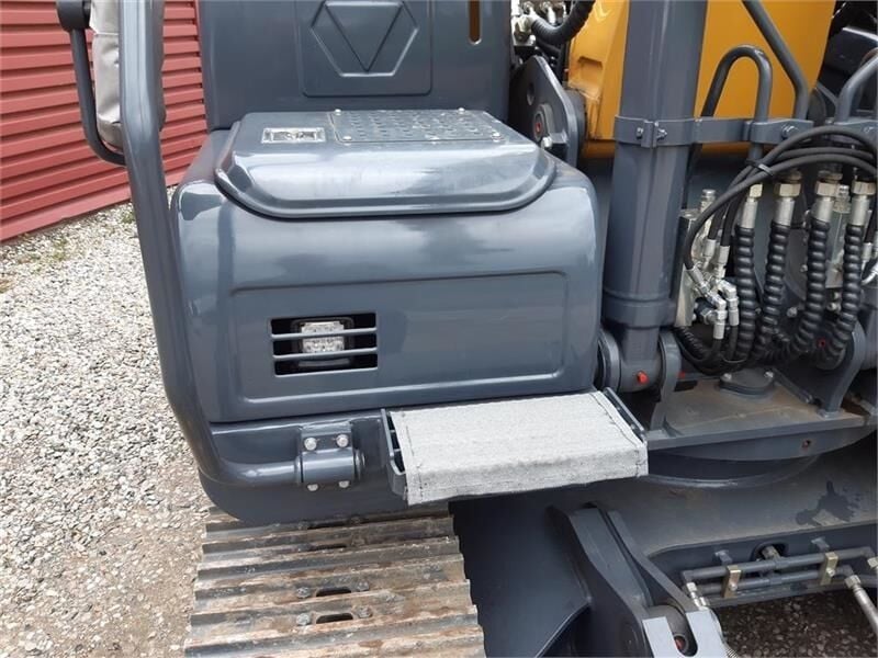 XCMG XE150E Crawler Excavator