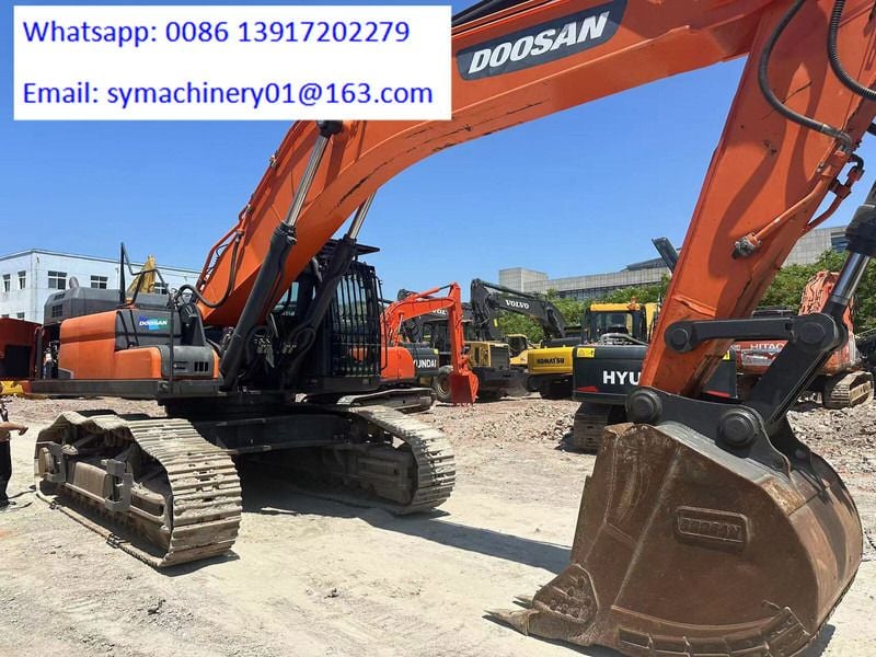 2022 Doosan DX520 Crawler Excavator