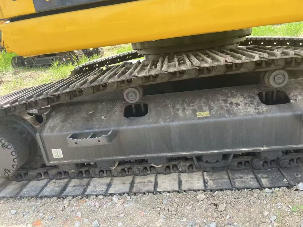 2021 Komatsu PC200 Crawler Excavator