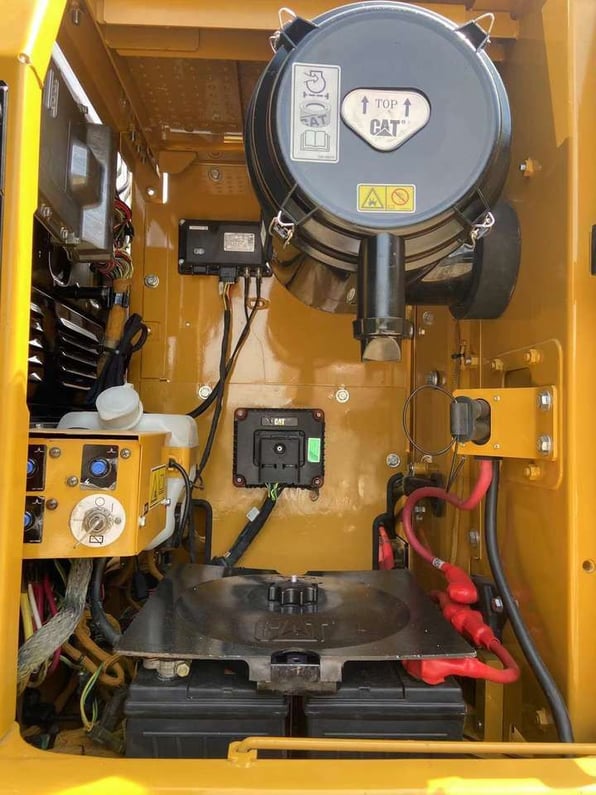 2018 Caterpillar 320D2 Crawler Excavator
