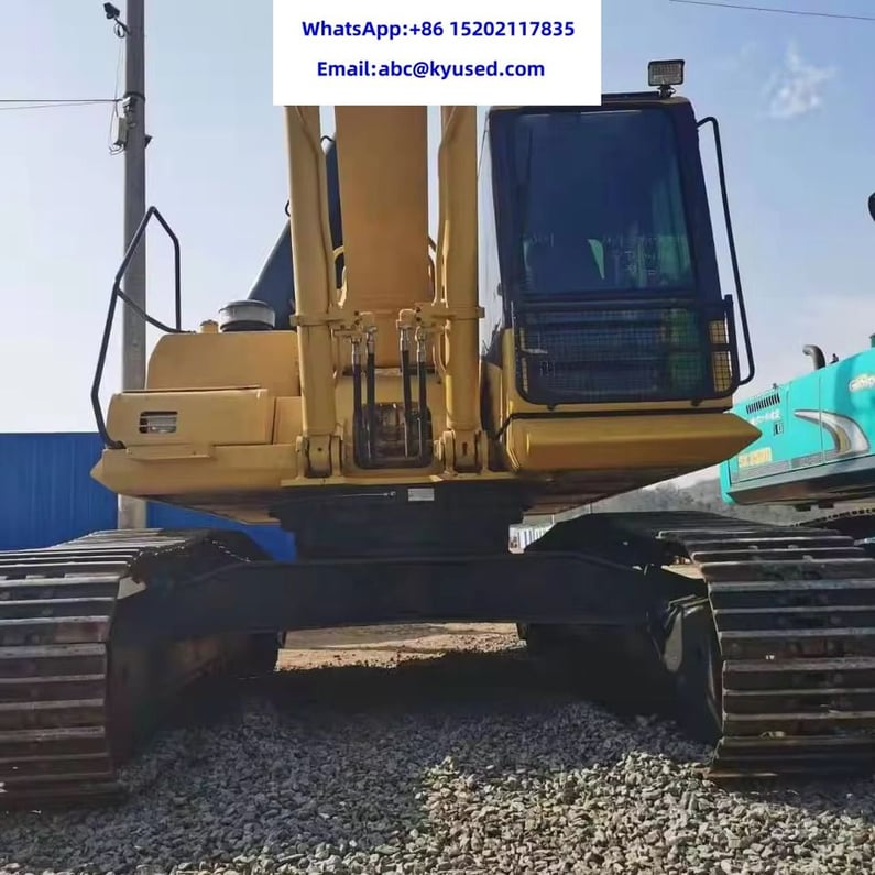2022 Komatsu PC200 Crawler Excavator