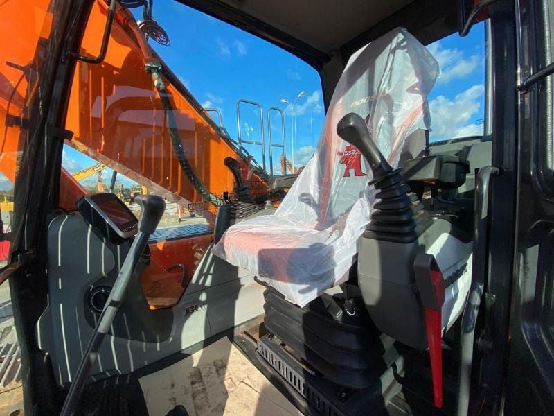 2017 Doosan DX225LC Crawler Excavator
