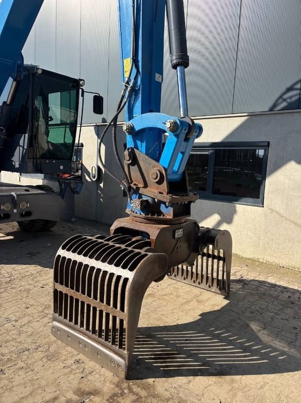 2022 Fuchs MHL320F Material Handler