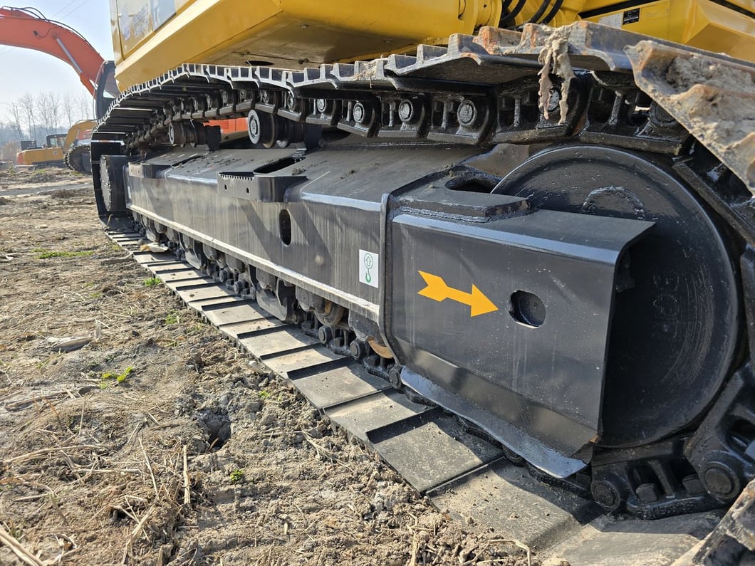 2024 Komatsu PC240-8 Crawler Excavator