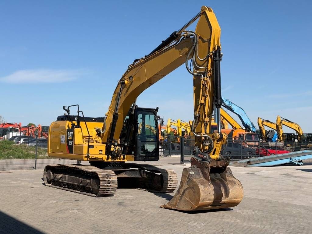2017 Caterpillar 323FL Crawler Excavator
