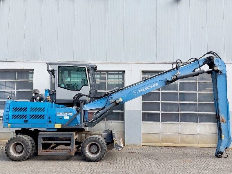 2015 Fuchs MHL 334 E Material Handler