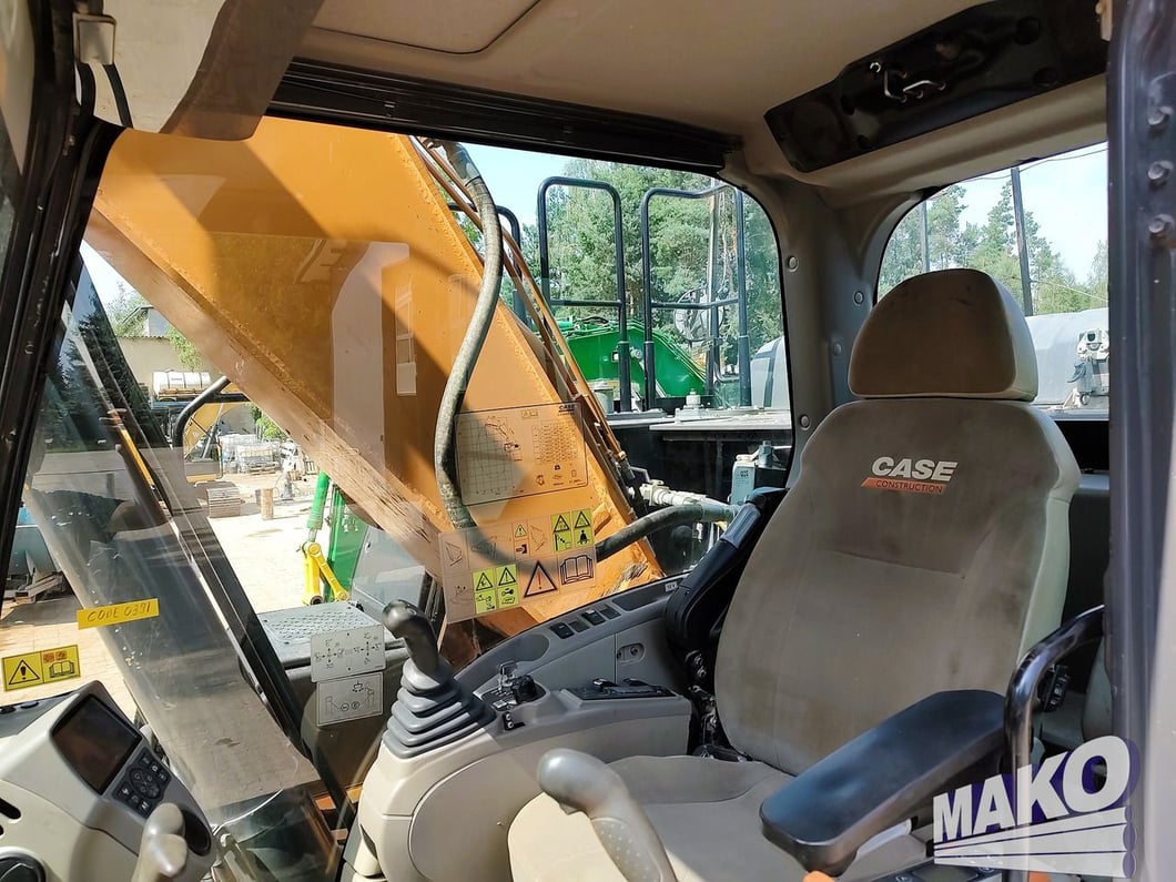 2016 CASE CX300D Crawler Excavator