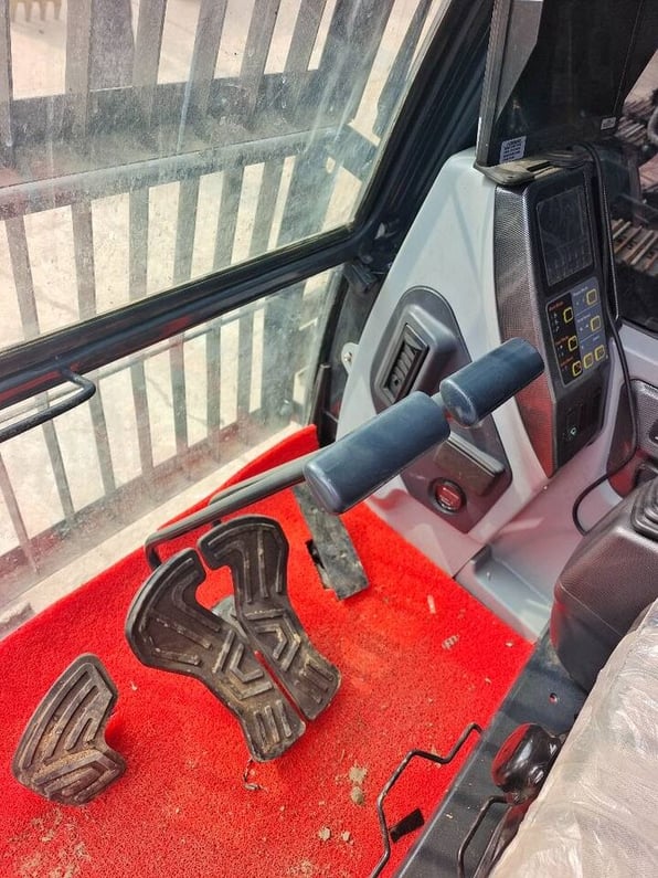 2025 Hyundai R225LC-9T Crawler Excavator