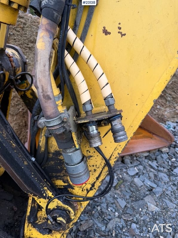 2006 New Holland E235SR Crawler Excavator