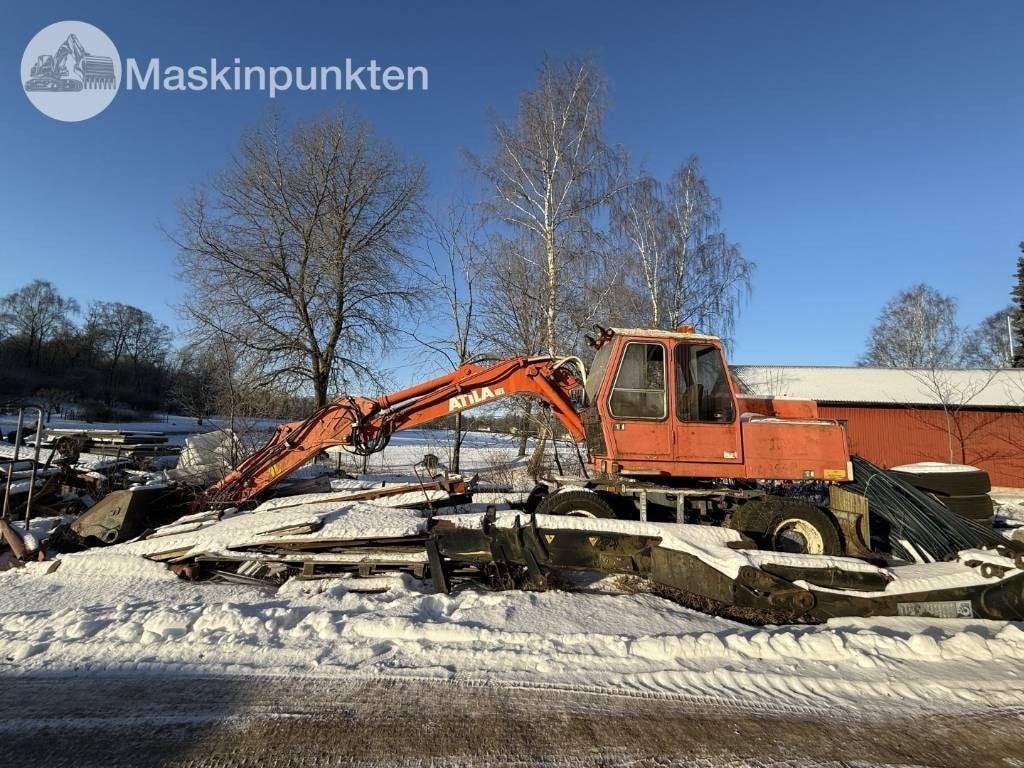 Atlas 1304 Wheel Excavator