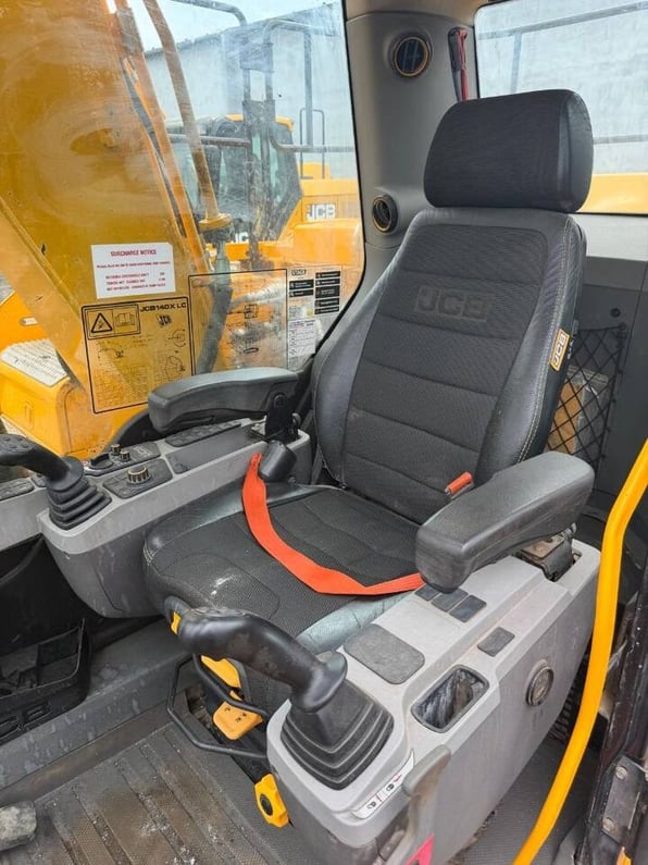 2020 JCB 140X LC Crawler Excavator