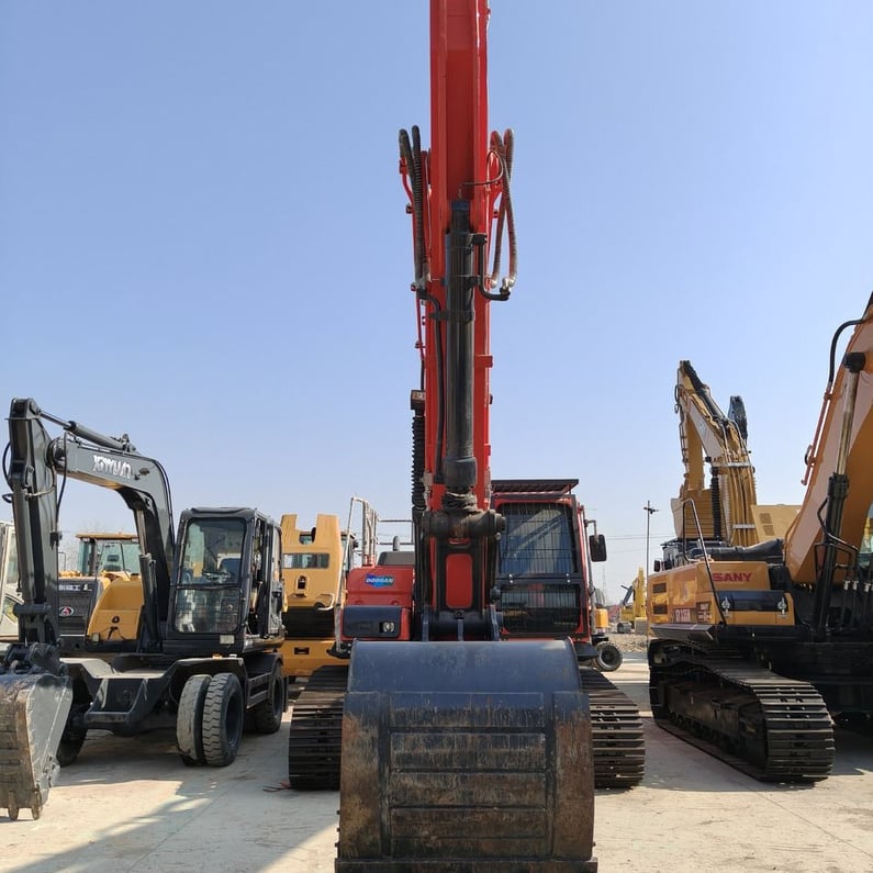 Doosan DX300LC-9C Crawler Excavator
