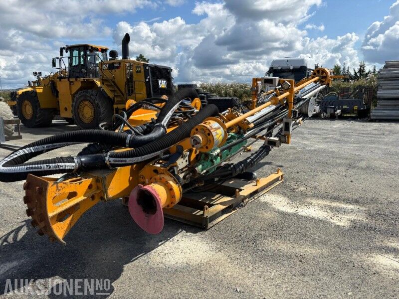 2018 Caterpillar 330F Crawler Excavator