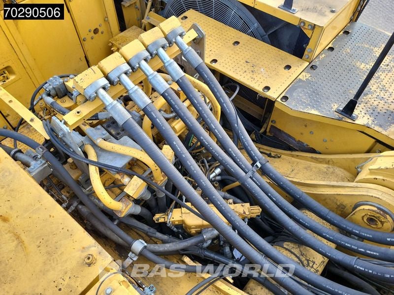 2012 Caterpillar 390 D L Crawler Excavator
