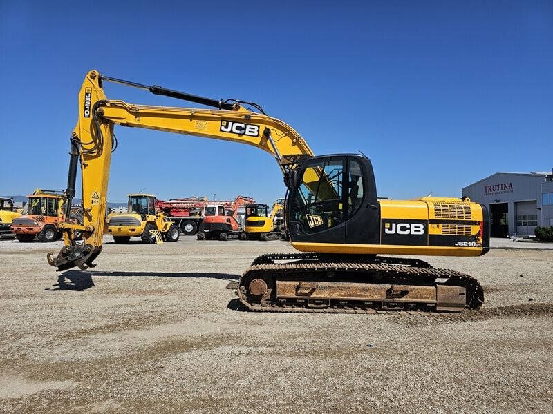 2011 JCB JS210LC Crawler Excavator