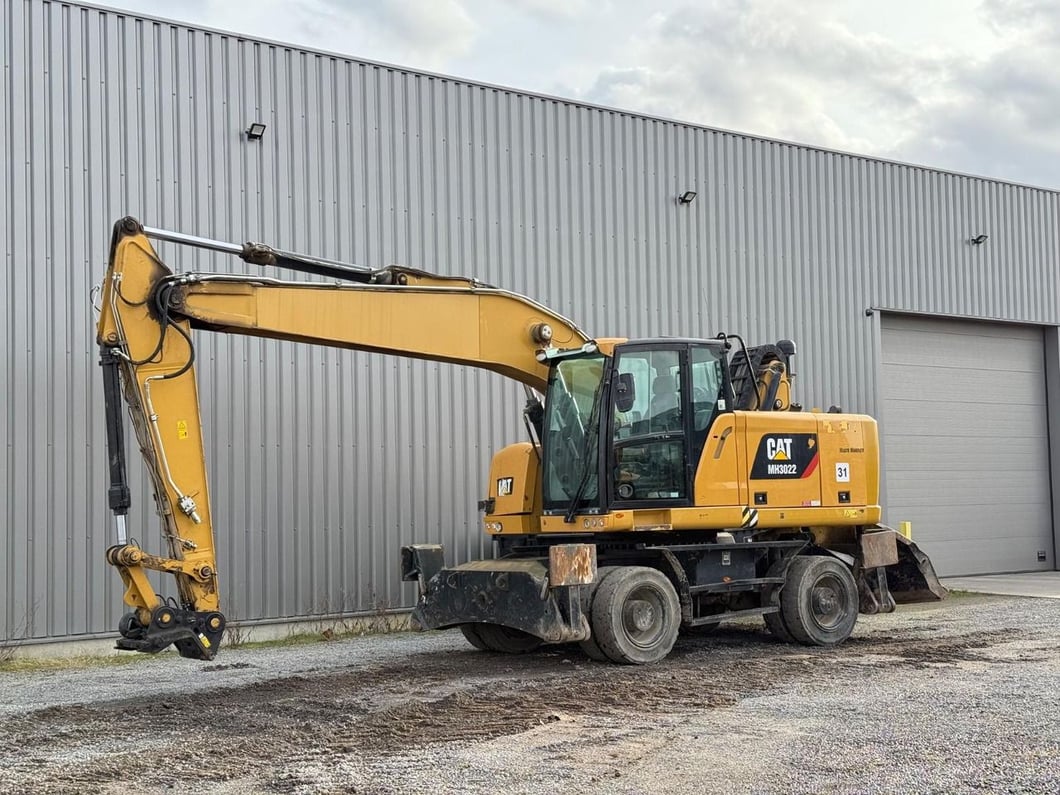 2018 Caterpillar MH3022 Wheel Excavator