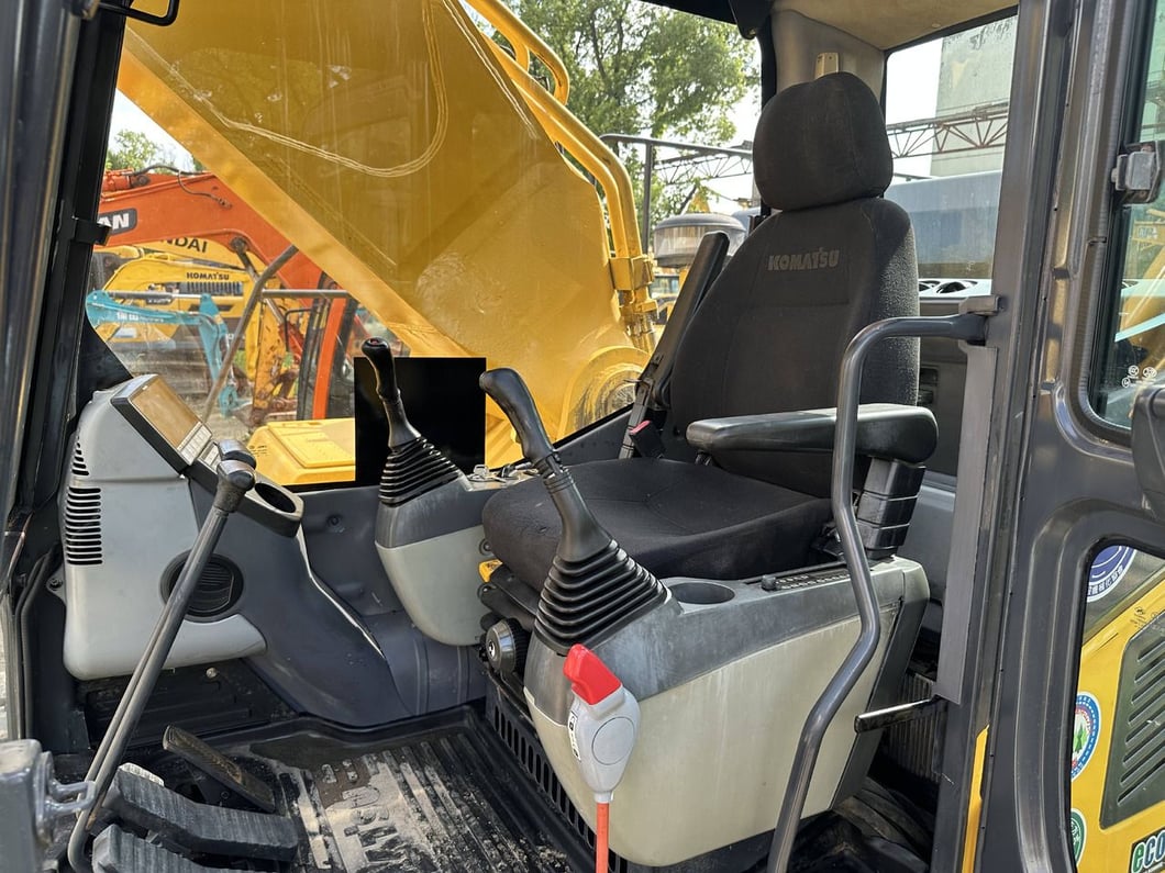 2019 Komatsu PC450-8 Crawler Excavator