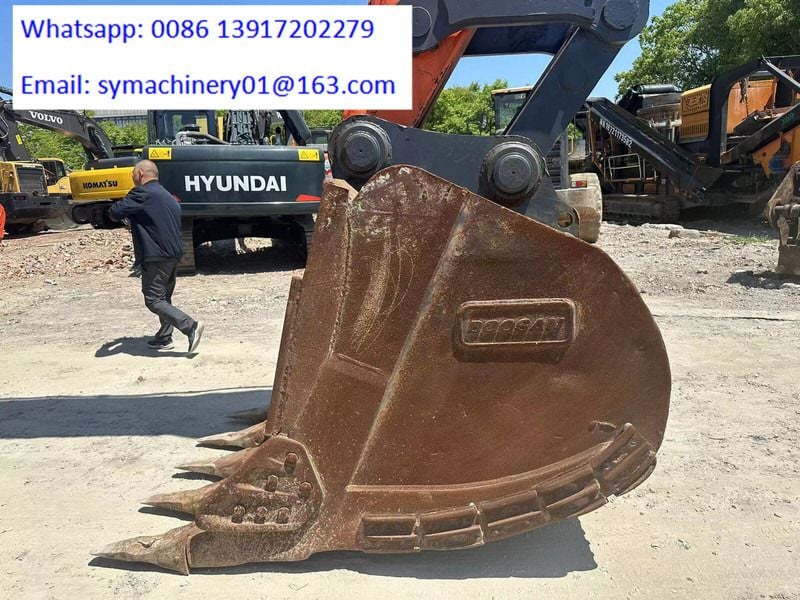 2022 Doosan DX520 Crawler Excavator