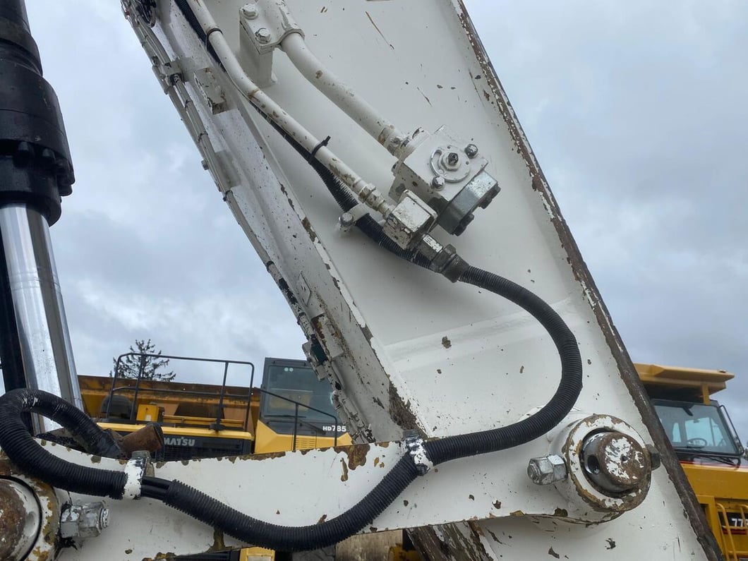 2017 Caterpillar 330F Crawler Excavator