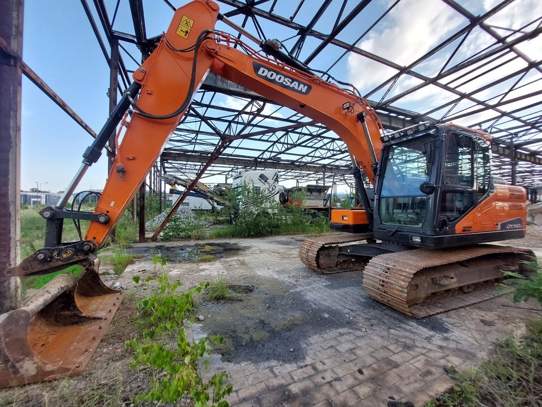 2021 Doosan DX140LC-5 Crawler Excavator