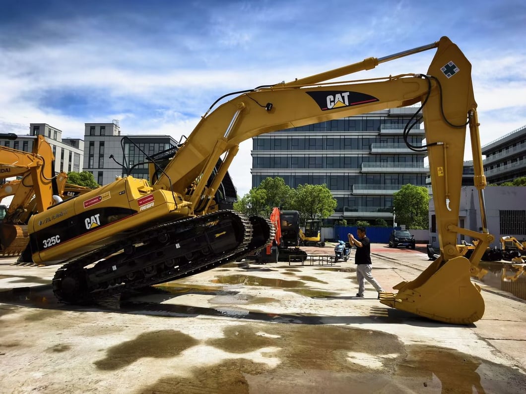 2023 Caterpillar 325C Crawler Excavator