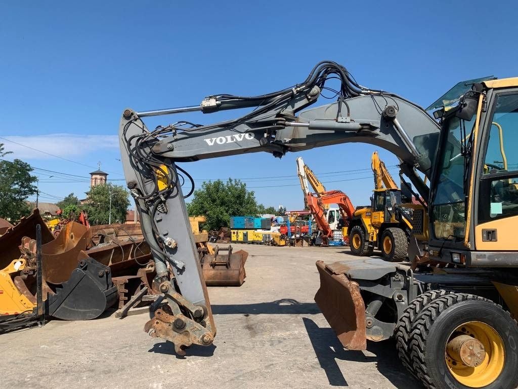 2011 Volvo EW140C Wheel Excavator