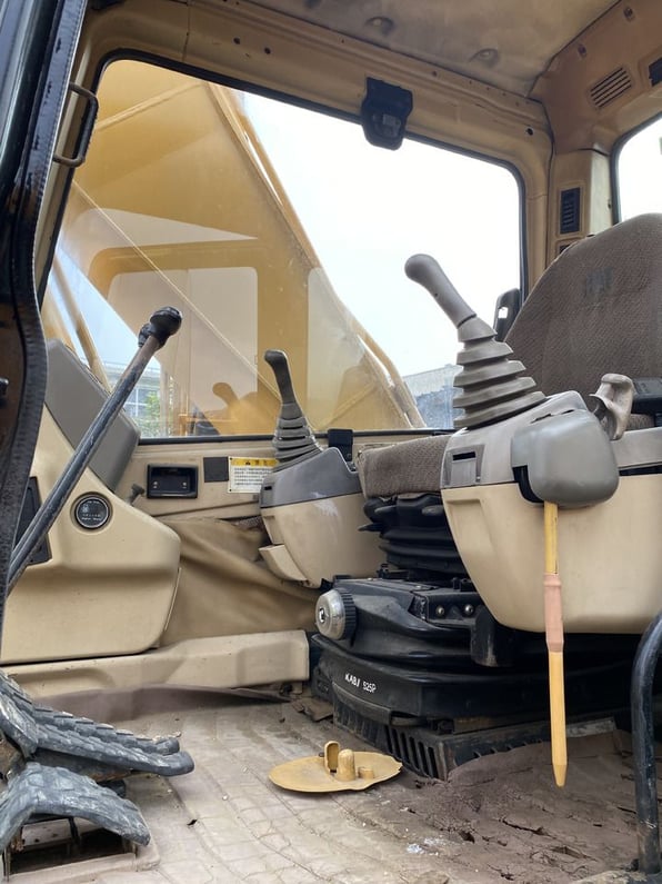 2015 Caterpillar 325B Crawler Excavator